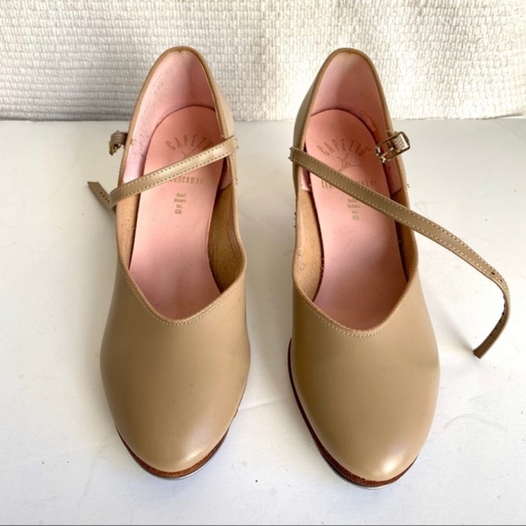 Capezio Shoes Capezio 9 Tap Dance Character Shoes Tan Heels Poshmark